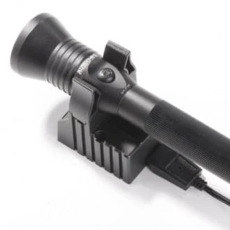 Streamlight Stinger LED HPL Rechargeable Flashlight and Charger.